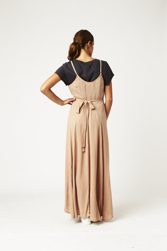 Carousel Essentials Wrap Dress In Pale Pink