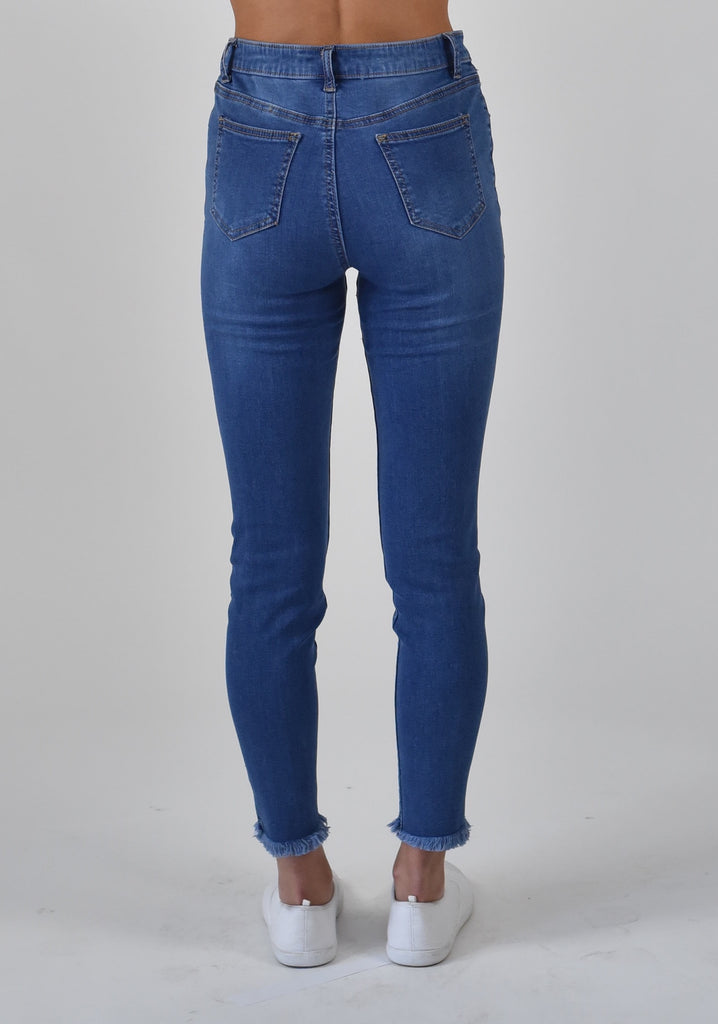 Carousel Essentials Vintage Raw Cuff In Denim