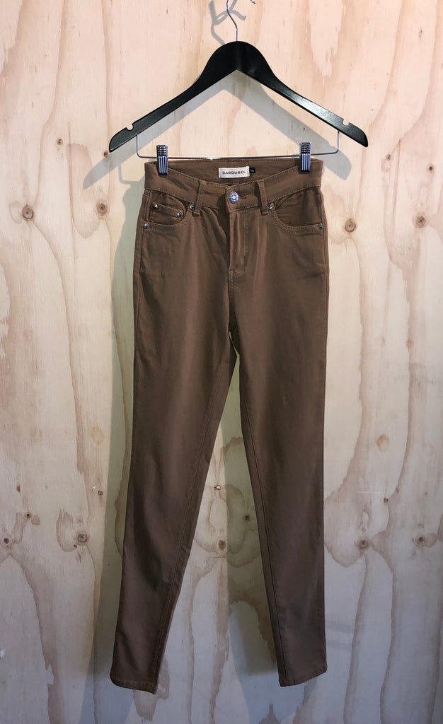 Carousel essentials Super Stretch Jean in Rust