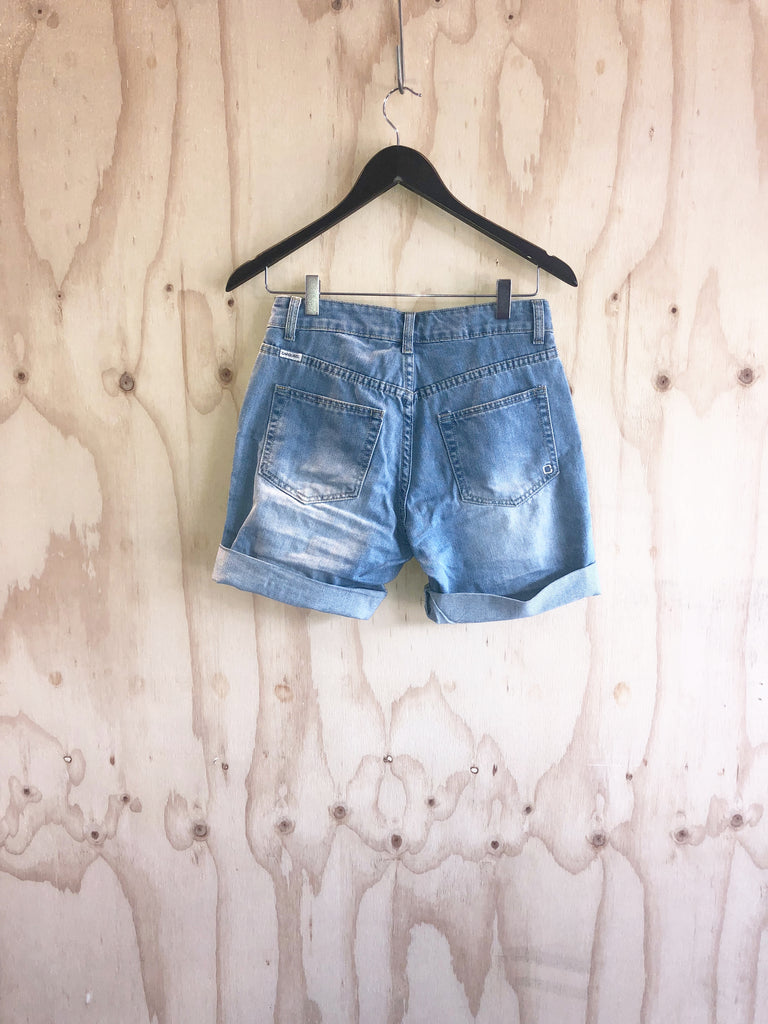 Carousel Essentials Long Boyfriend Short