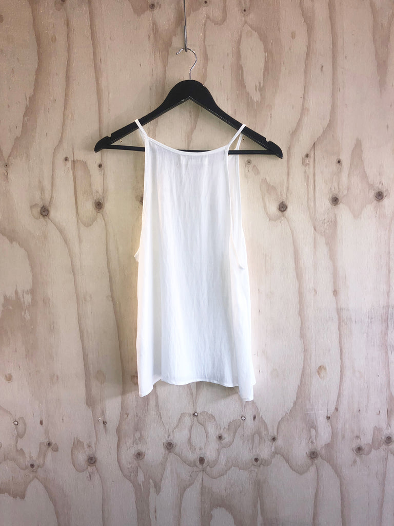 Carousel essentials Palazzo Cami In White