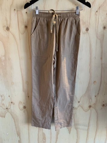Carousel Essentials Relaxed Short in Khaki