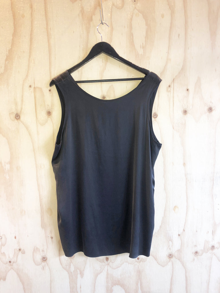 Primari Black Loose Silk Tank