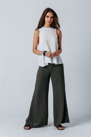 Carousel Essentials Denim Dark Short